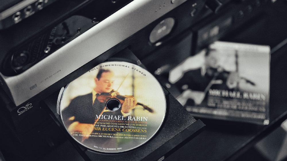 唱片不止為師還能為友！年輕音樂發燒友的第一部臺式CD音樂播放器